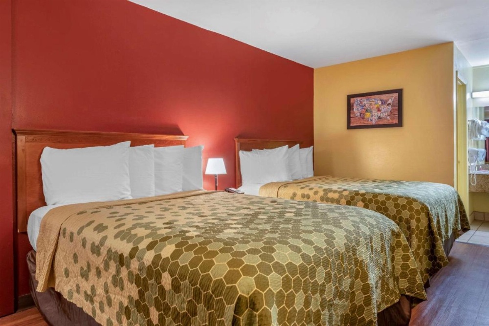 Double Room with Two Double Beds - Non-Smoking